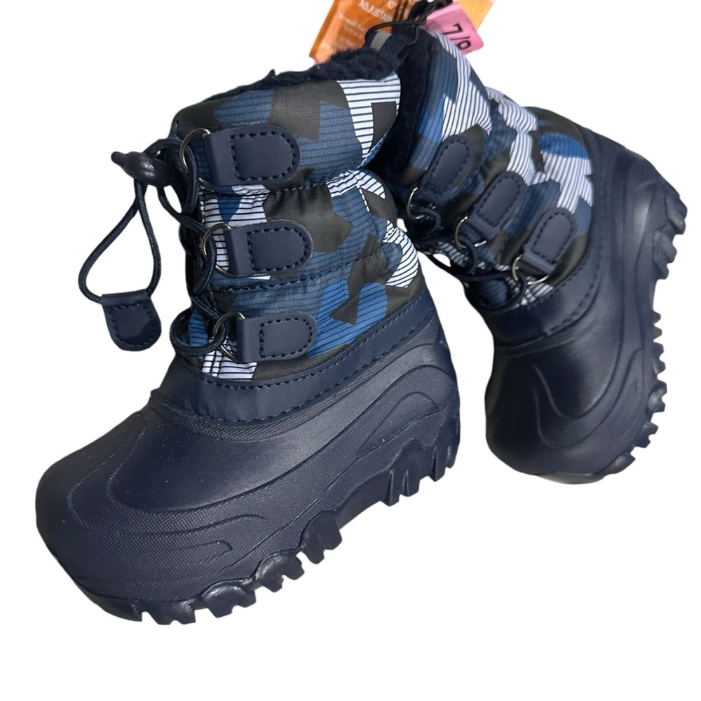 NWT toddler boys snow boots 7/8